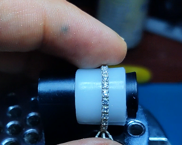 anillo de compromiso diamantes